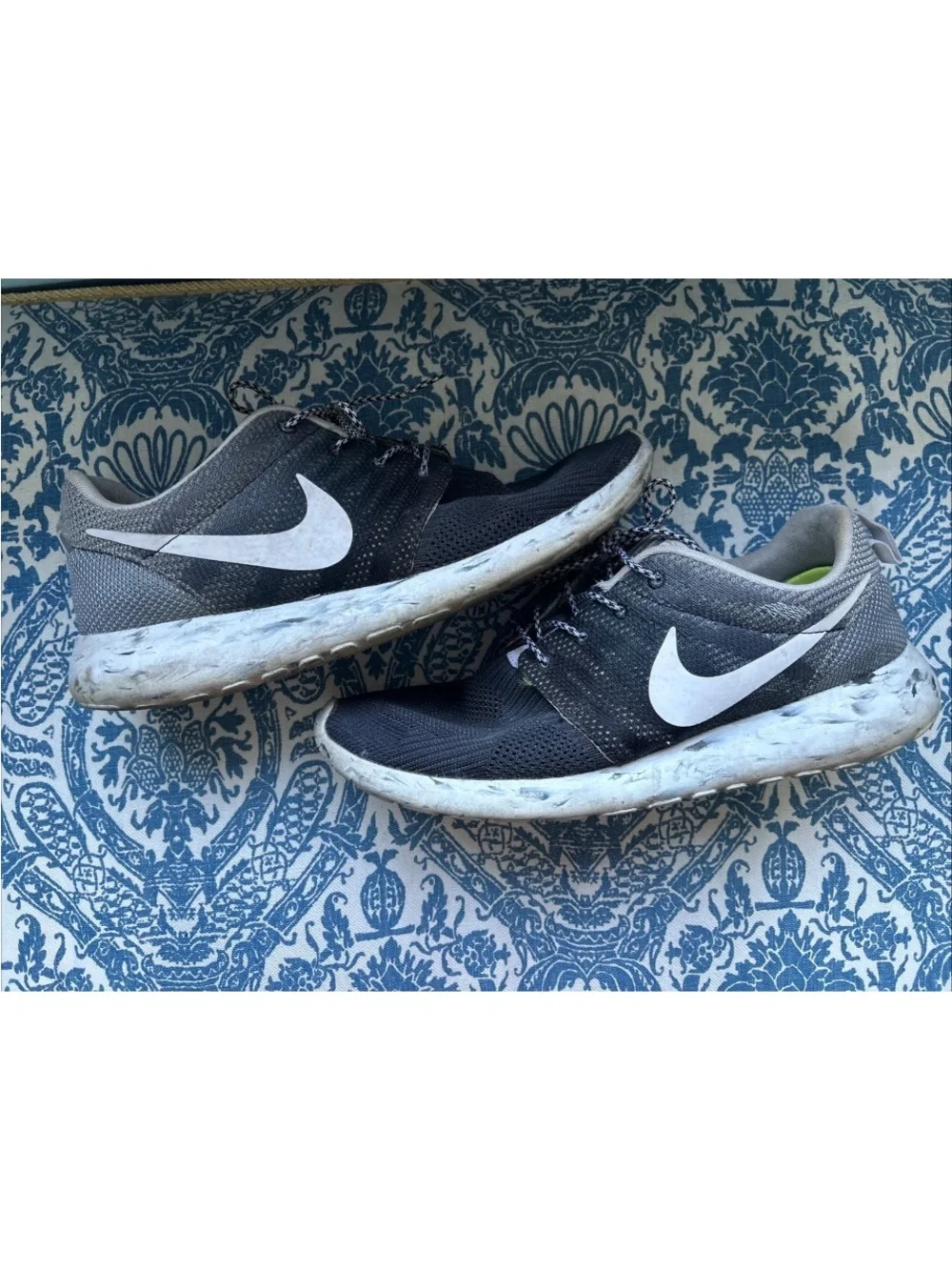 Nike roshe run premium shoes men’s size 11